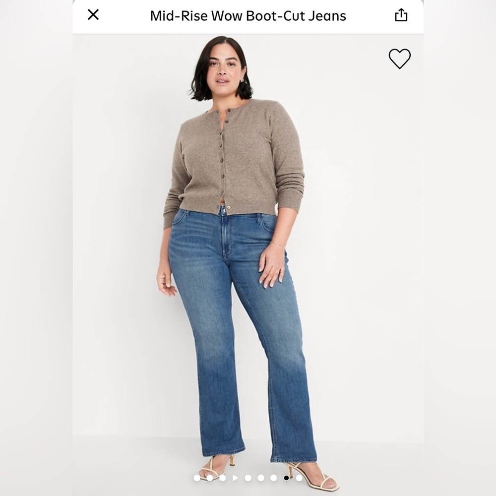 Old Navy Mid-Rise Boot-Cut Jeans in Medium Blue Wash